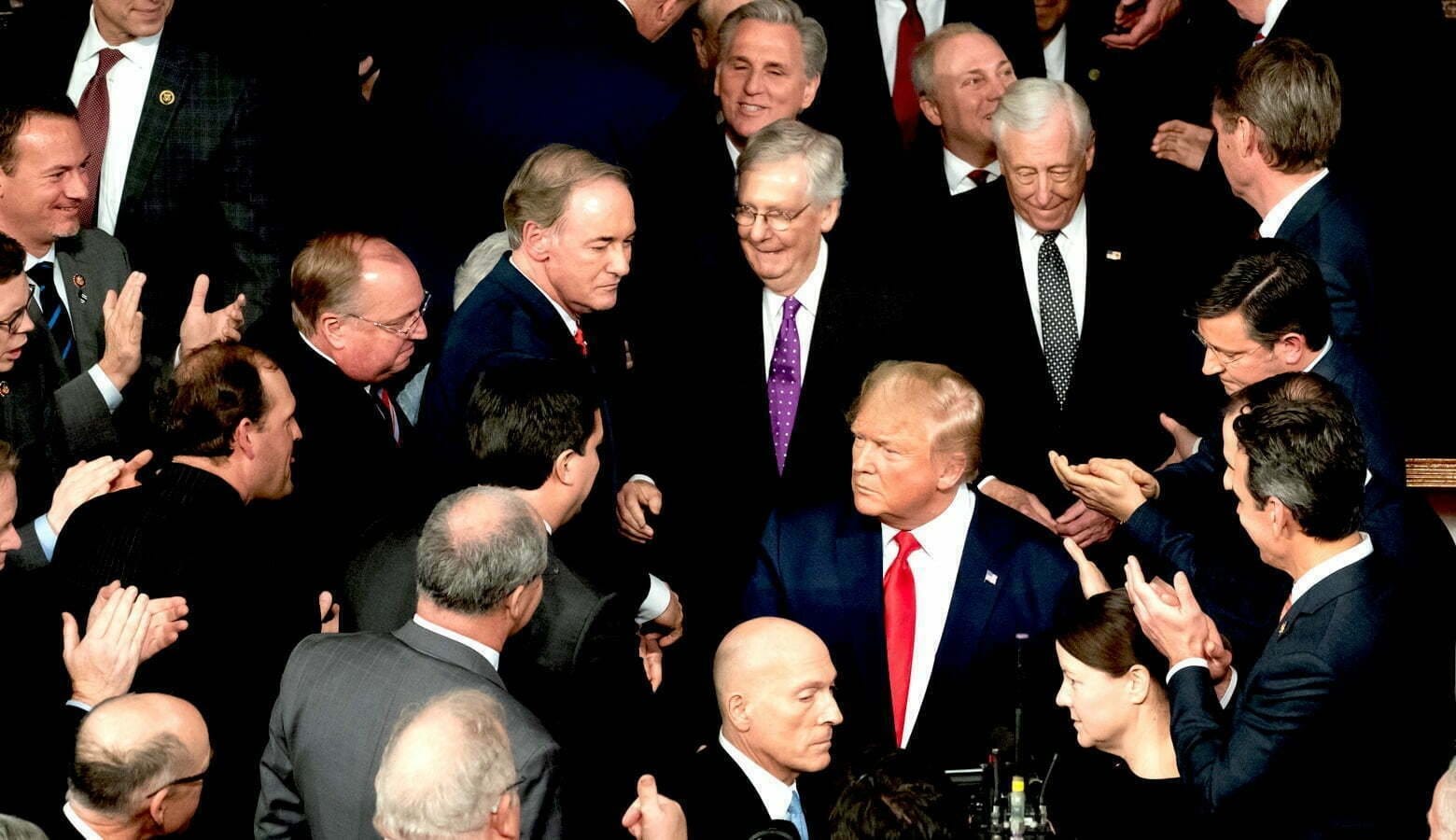 Ex funcionarios “bipartidistas” de Washington insertos en el mundo privado revelaron su plan para desatar el caos si Trump gana la elección