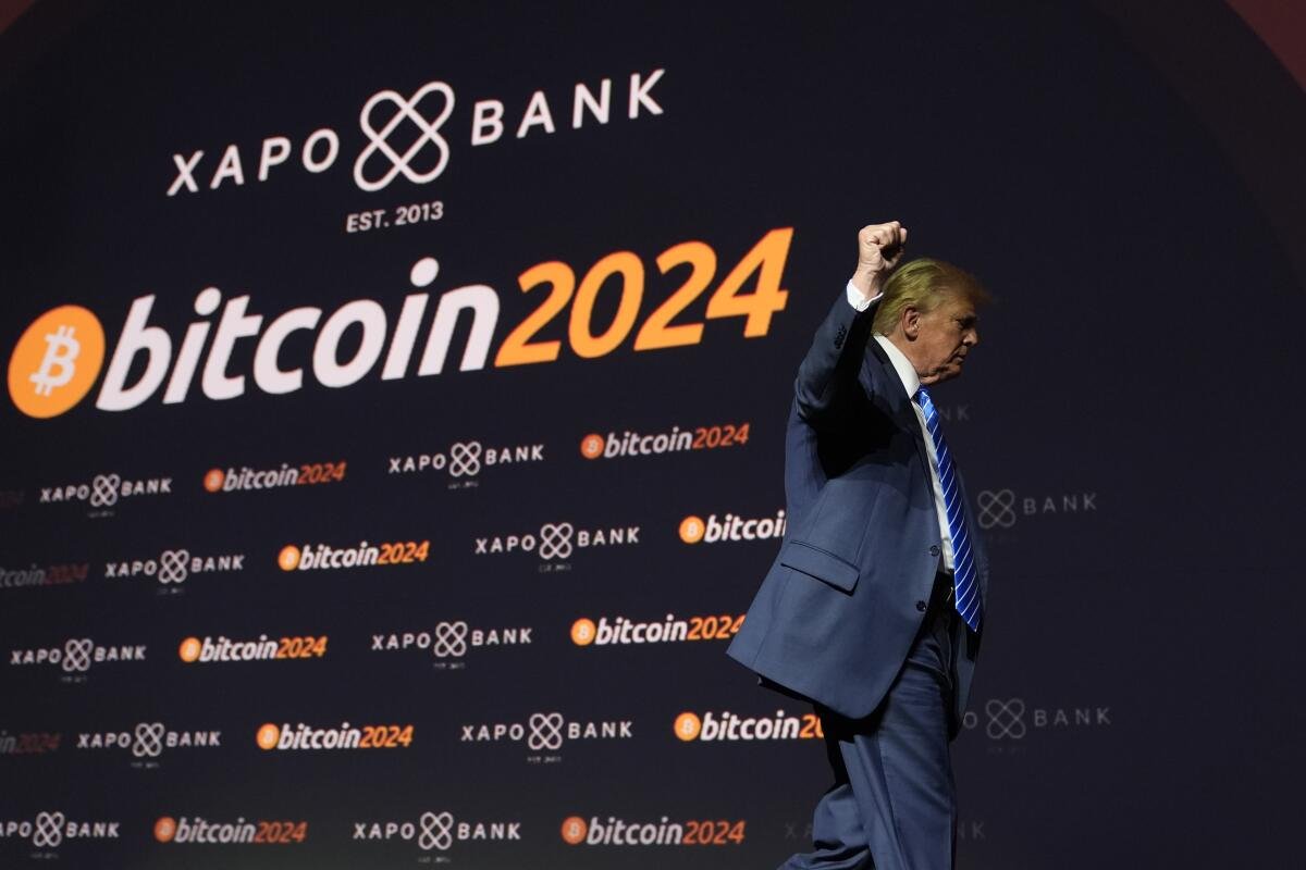 Trump Embraces the “Bitcoin-Greenback”, Stablecoins to Entrench US Monetary Hegemony